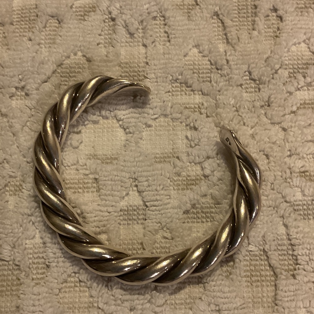 Rare - Silpada Silver Twisted Bracelet - Picture 1 of 2